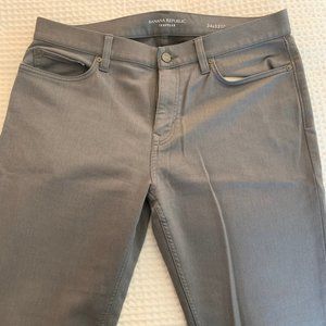 Banana Republic Mens Slim Traveler Pant Grey